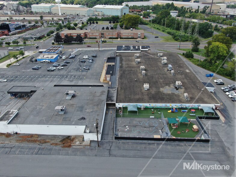 More Photos Of 2101 Centre Ave, Reading Storefront Retail Office For Sale