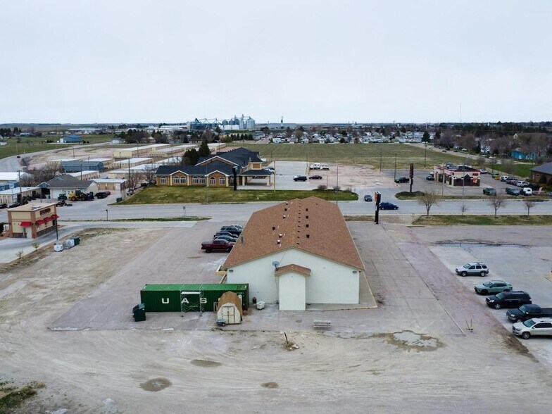 More Photos Of 1419 W 3rd St, Alliance Hotel For Sale