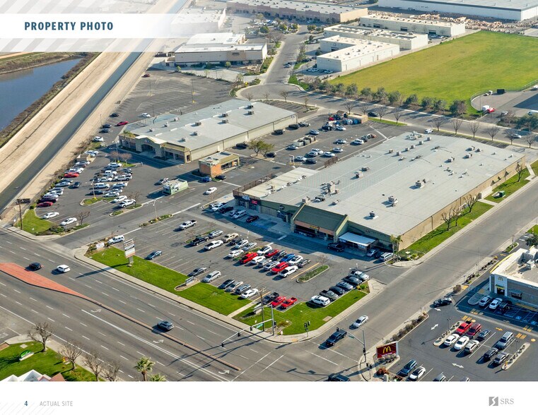 More Photos Of 7701 White Ln, Bakersfield Storefront For Sale