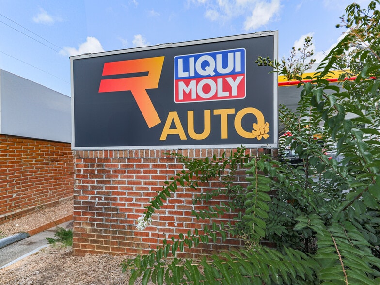 More Photos Of 4435 State Bridge Way, Alpharetta Auto Repair For Sale