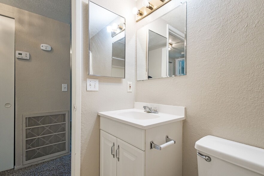 More Photos Of 931-939 W East Ave, Chico Apartments For Sale