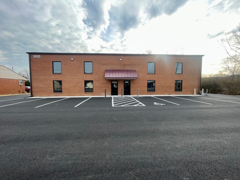 More Photos Of 3925 Lafayette Blvd, Fredericksburg Flex For Lease