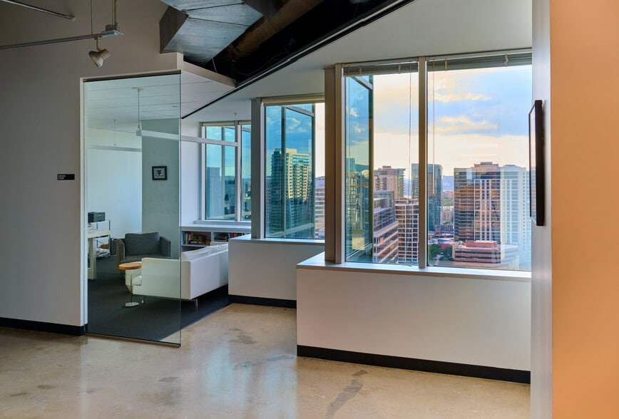 More Photos Of 750 N Saint Paul St, Dallas Office Residential For Lease