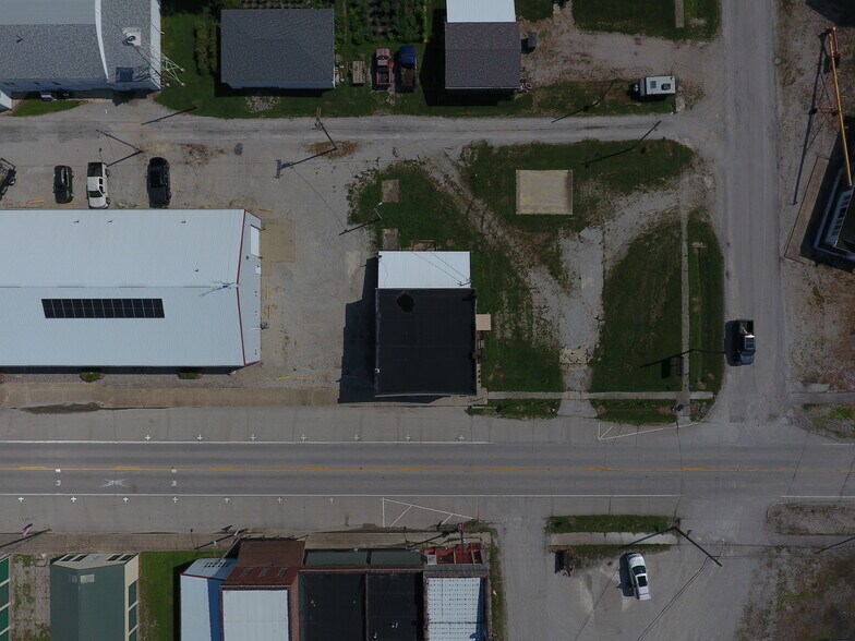More Photos Of 107 W Main St, Coffeen Storefront Retail Residential For Sale