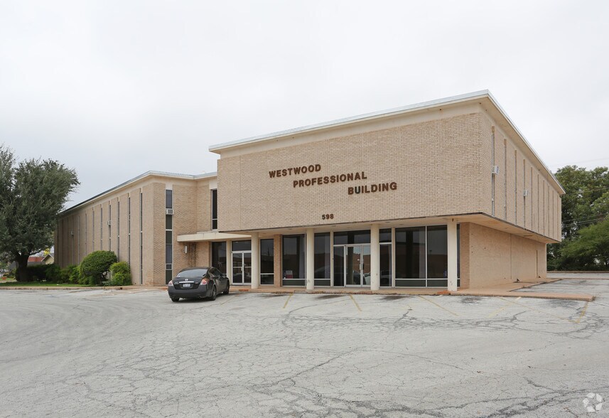 Primary Photo Of 598 Westwood Dr, Abilene Office For Lease