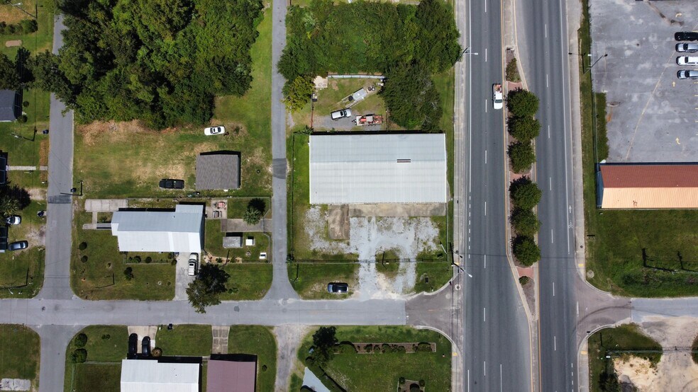 More Photos Of 1605 W 16th St, Panama City Warehouse For Sale