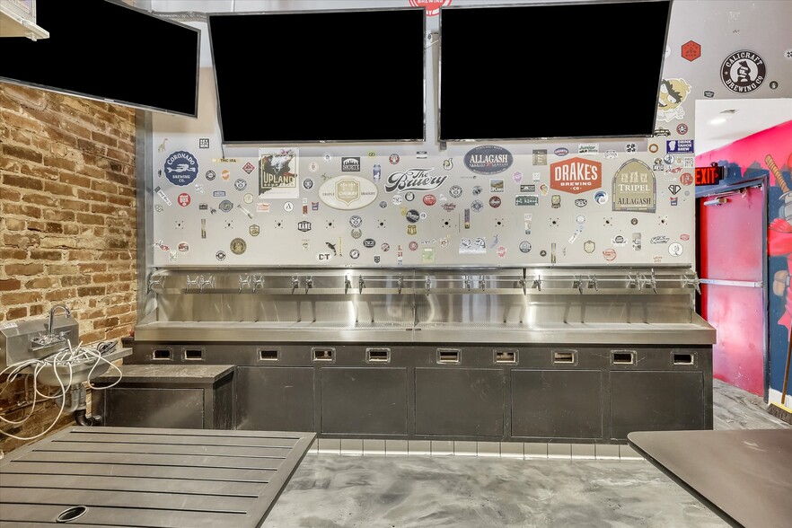 More Photos Of , Sacramento General Retail For Sale