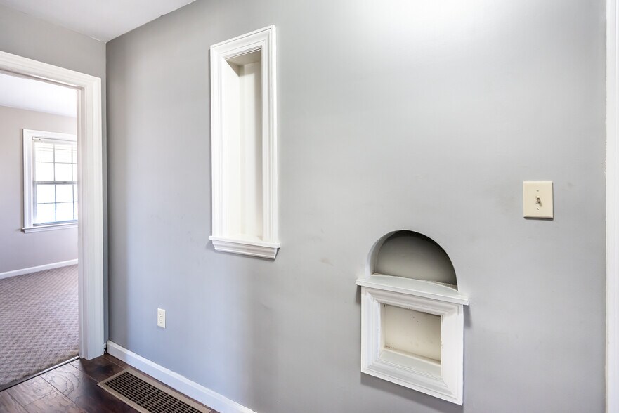 More Photos Of 3386 N State Route 123, Lebanon Office For Sale