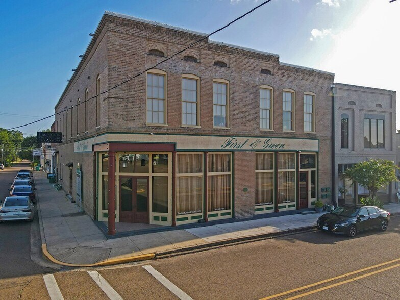 More Photos Of 97 1st St, Grenada General Retail For Sale