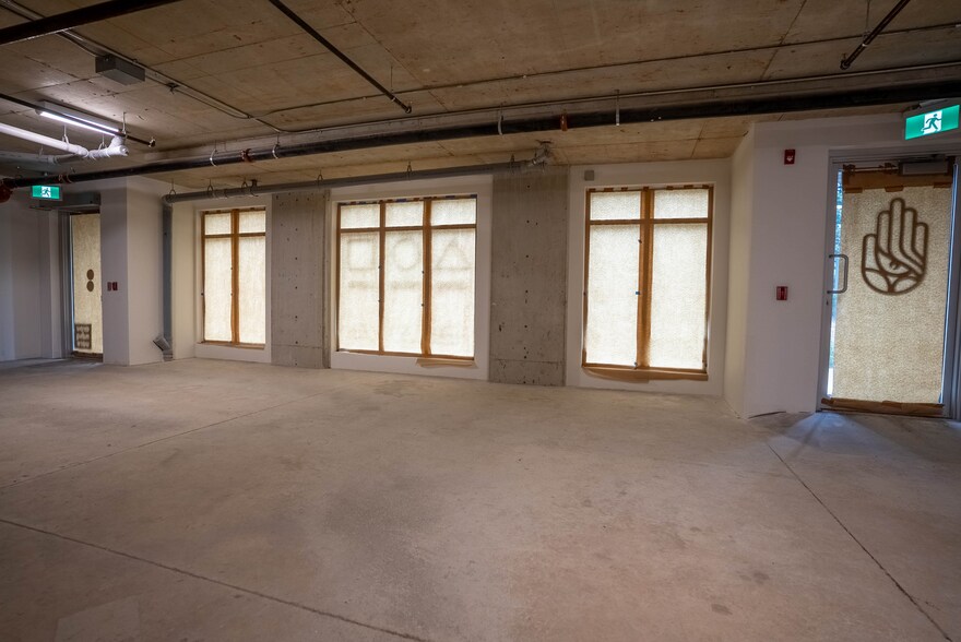 More Photos Of 1301 Hillside Av, Victoria Apartments For Sale