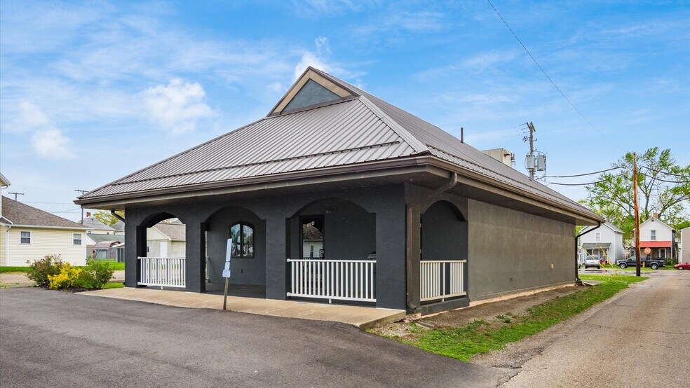 Primary Photo Of 1146 Walnut St, Coshocton Office For Sale