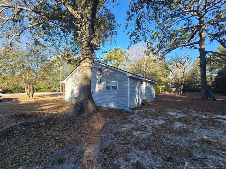 More Photos Of 3731 Boone Trl, Fayetteville Office For Lease