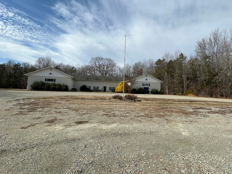 More Photos Of 1667 Cartersville Rd, Cartersville Flex For Sale