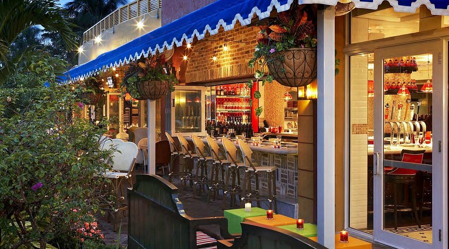 More Photos Of 250-290 E Atlantic Ave, Delray Beach General Retail For Lease