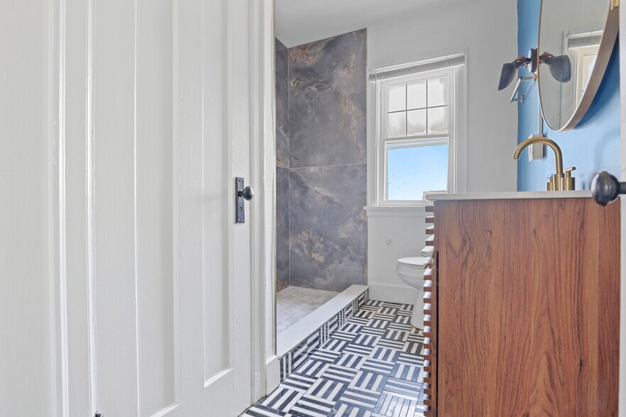 More Photos Of 644-650 S Hague Ave, Columbus Multifamily For Sale