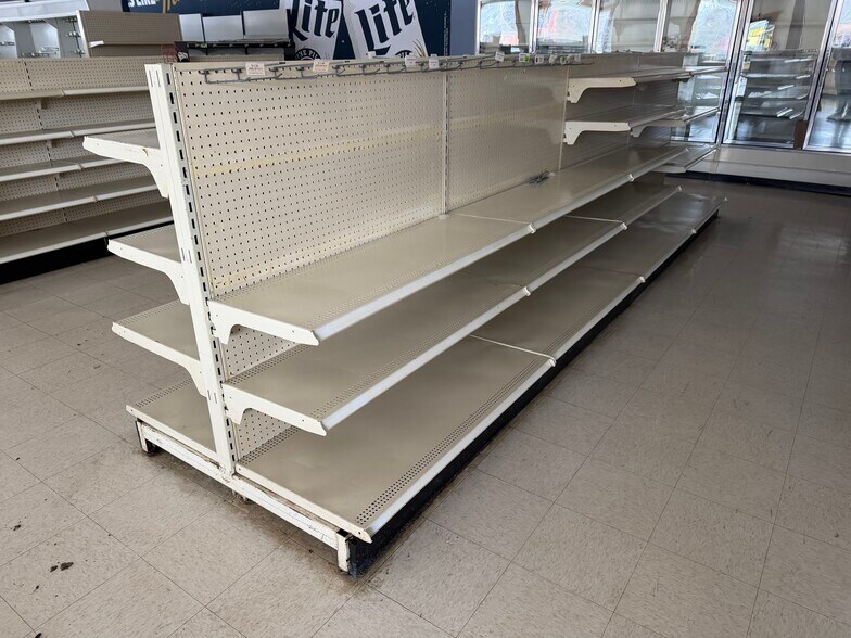 More Photos Of 156 S Flynn Rd, Westville Storefront For Lease