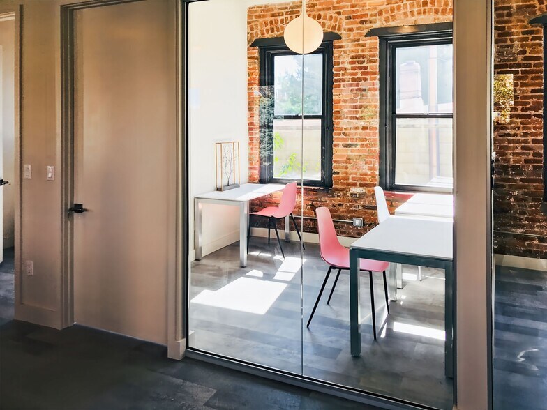 More Photos Of 260 Ainslie St, Brooklyn Coworking Space