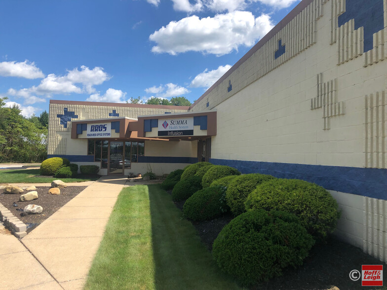 Primary Photo Of 2737-2743 Gilchrist Rd, Akron Office For Lease