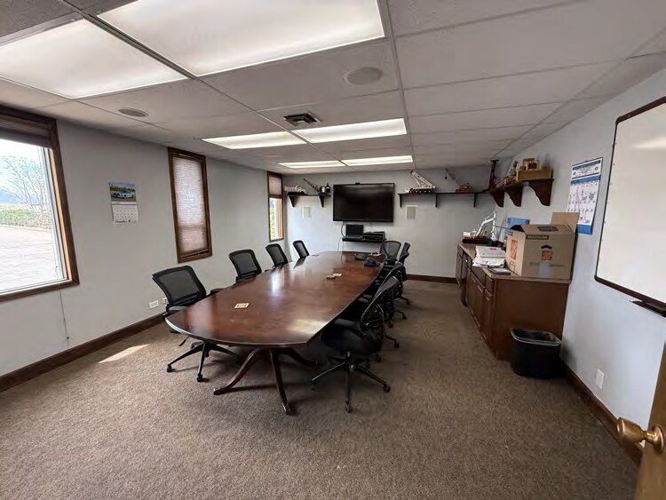 More Photos Of 9002 Moore Rd, Littleton Unknown For Lease