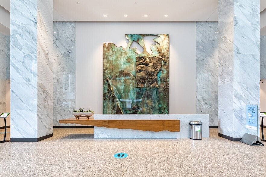 More Photos Of 45 O'Connor St, Ottawa Office For Lease