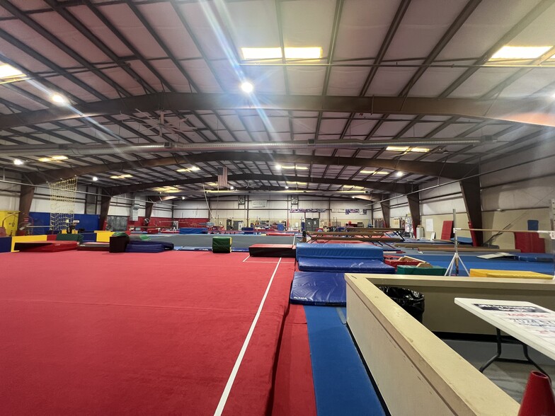 More Photos Of 145 Old Peachtree Rd, Suwanee Health Club For Sale