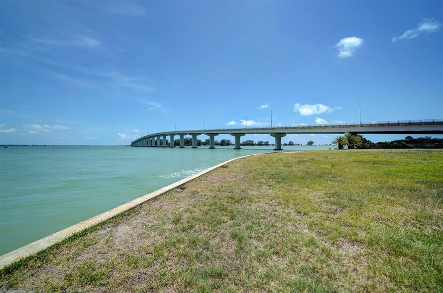 More Photos Of 805 S Gulfview Blvd, Clearwater Beach Land For Sale