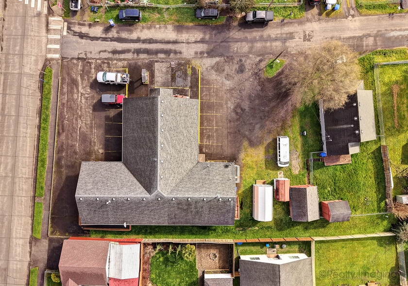 More Photos Of 1517 N 4th Ave, Kelso Religious Facility For Sale