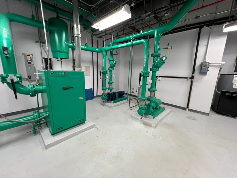 More Photos Of 1002 Arthur Dr, Lynn Haven Light Manufacturing For Sale