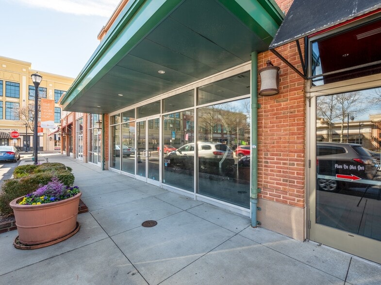 More Photos Of 3130-3150 Allainby Way, Hampton General Retail For Lease