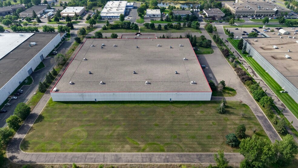 More Photos Of 1101 Lund Blvd, Anoka Warehouse For Sale
