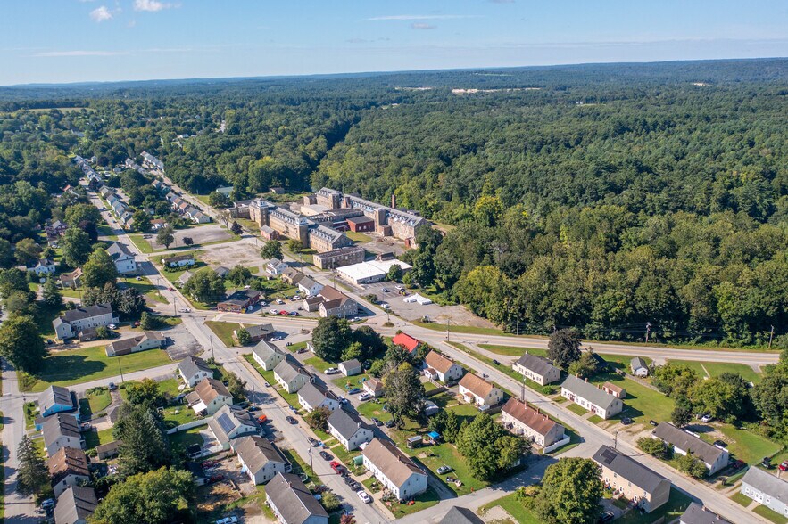 More Photos Of 19 S Walnut St, Wauregan General Retail For Sale