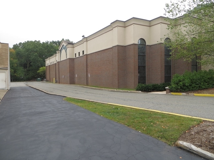 More Photos Of 79 W Mount Pleasant Ave, Livingston Storefront For Lease
