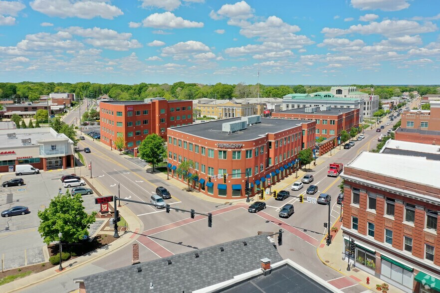 More Photos Of 101 W Vandalia St, Edwardsville Coworking Space