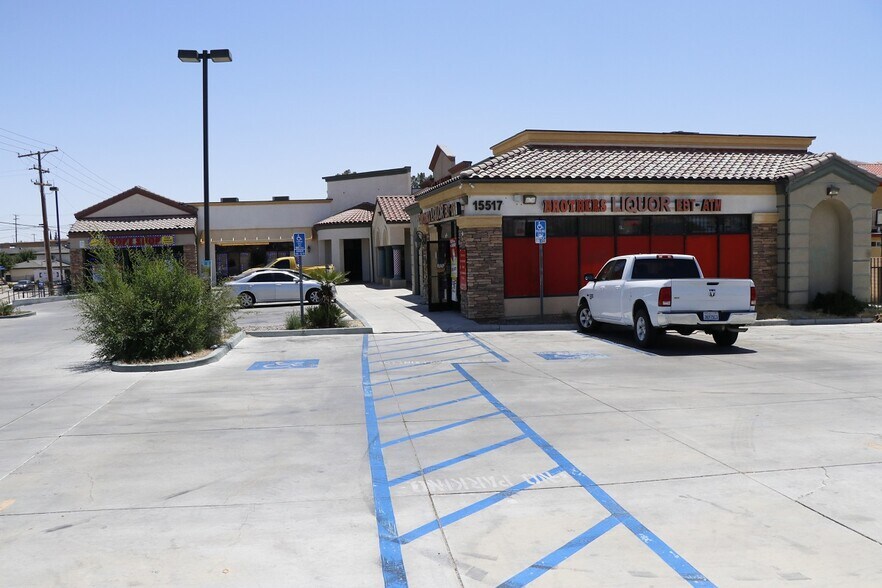 More Photos Of 15517 Village Dr, Victorville Storefront Retail Office For Lease