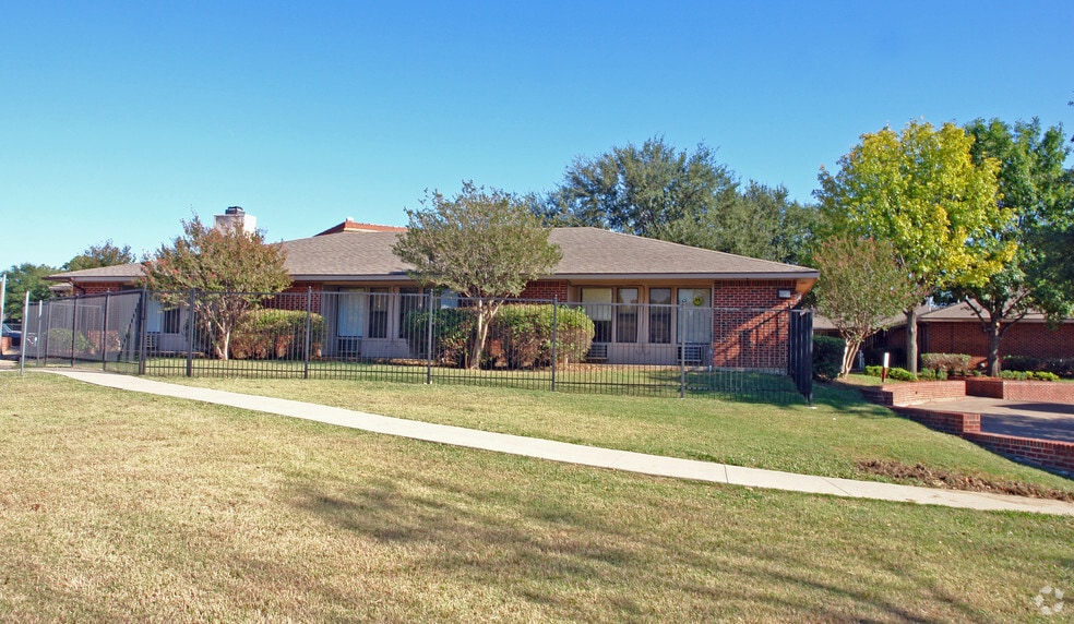 More Photos Of 2601 Tandy Ave, Fort Worth Assisted Living For Sale