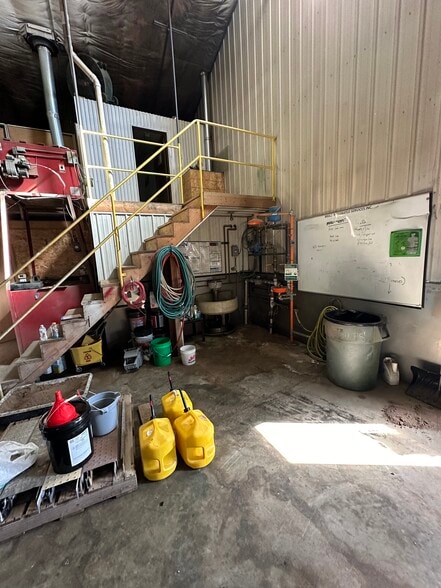 More Photos Of 410 S 1st St, New Salem Industrial For Sale