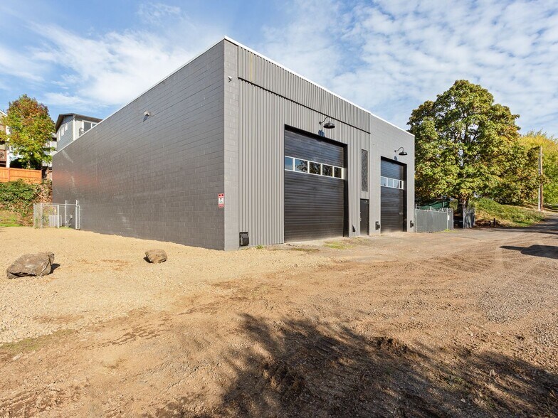 More Photos Of 8223 N Decatur St, Portland Industrial For Sale