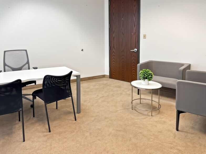 More Photos Of 5601 Bridge St, Fort Worth Coworking Space