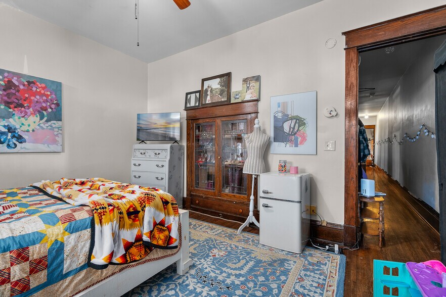 More Photos Of 583 Holly Ave, Saint Paul Apartments For Sale