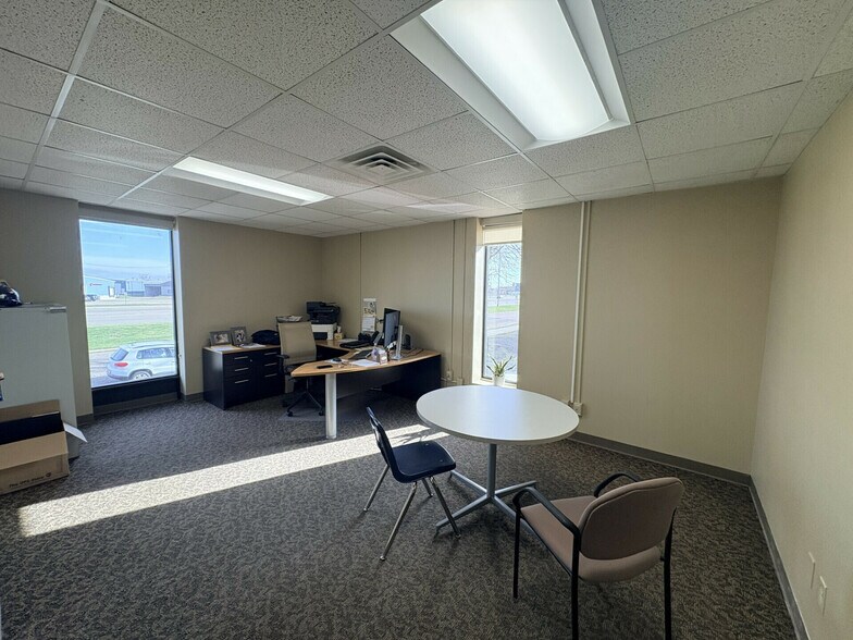 More Photos Of 817 W Russell St, Sioux Falls Office For Lease