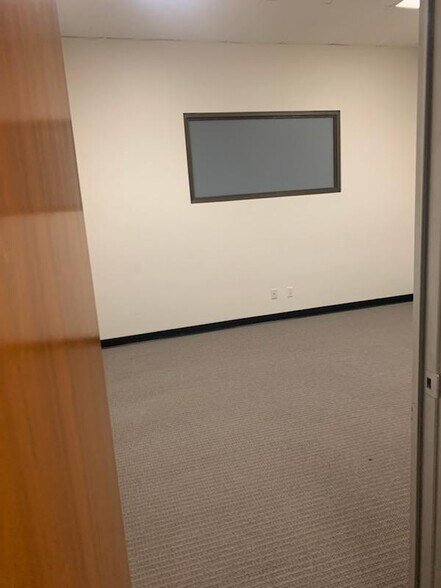 More Photos Of 110-120 W Las Tunas Dr, San Gabriel Bank For Lease