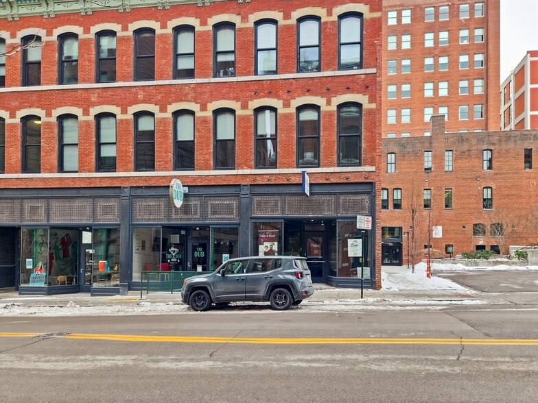 More Photos Of 103-107 W 9th St, Kansas City Coworking Space