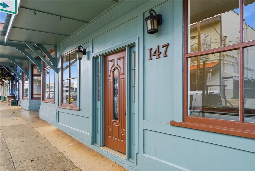 More Photos Of 145 N Market St, Wailuku Storefront Retail Residential For Lease