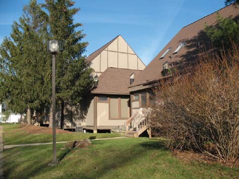 More Photos Of 150 N Miller Rd, Akron Loft Creative Space For Lease