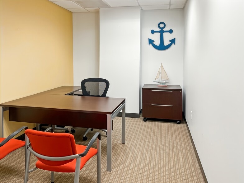 More Photos Of 601 21st St, Vero Beach Coworking Space