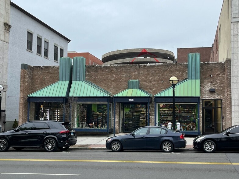 More Photos Of 968 Chapel St, New Haven Storefront Retail Office For Lease