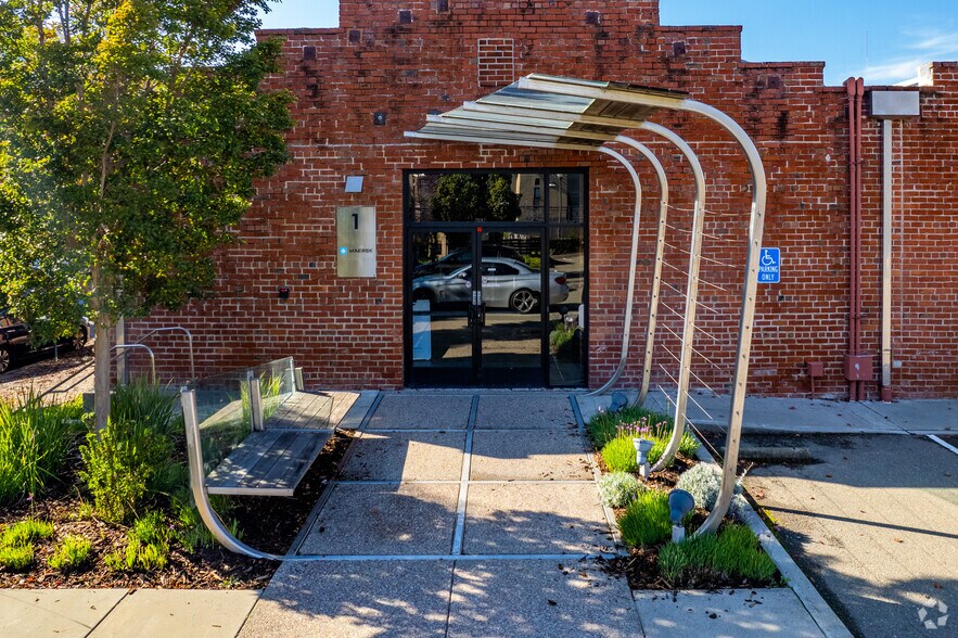 More Photos Of 1266 66th St, Emeryville Office For Sale