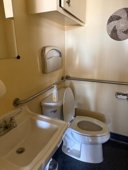 More Photos Of 375 Atlantic Ave, Long Beach Apartments For Lease