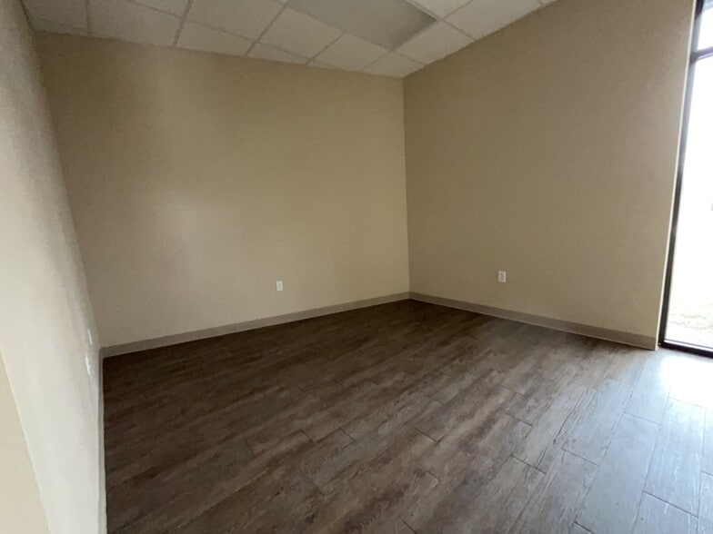 More Photos Of 2707 E Stan Schlueter Loop, Killeen Medical For Lease