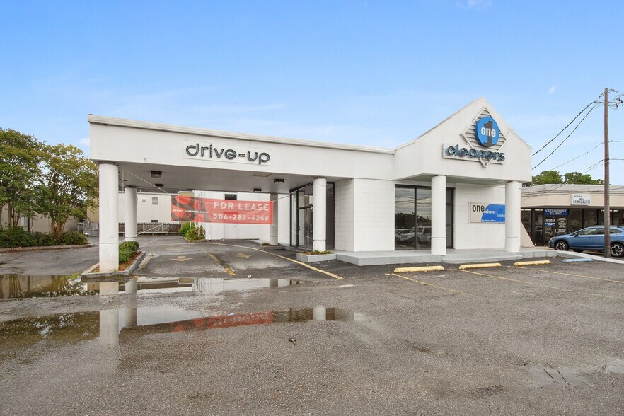 More Photos Of 5038 W Esplanade Ave, Metairie Freestanding For Lease